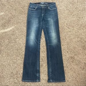 Wrangler Rock 47 Low Rise Women’s Jeans Size 9/10 x 36